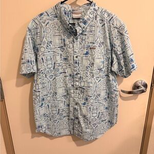Columbia Light Blue Geometric Button Down Shirt